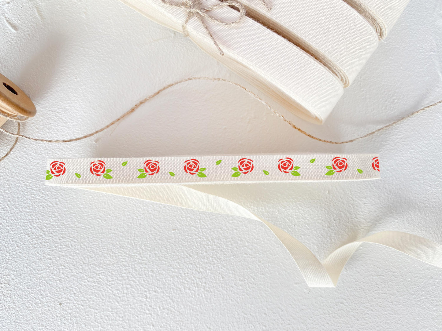 Red Rose Printed Cotton Ribbon - 3/8” (10 mm) Floral Twill Tape for Romantic Gift Wrapping & Crafting