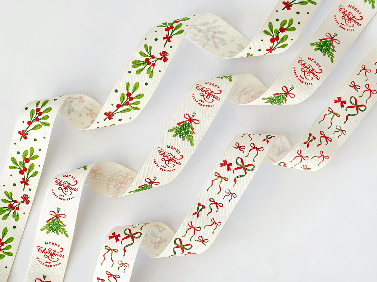 Holly & Berry Leaves Ribbon – 1" (25 mm) Cotton Christmas Tape, 10 Yards (9 m) Red Green Holiday Branches, Winter Gift Wrap, New Year Decor