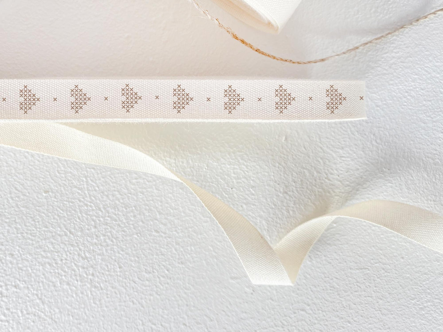 Beige Cross-Stitch Heart Cotton Ribbon - 3/8" (10 mm), 10 yards (9 m) Rustic Twill Strip for Handmade Crafts & Gift Wrapping