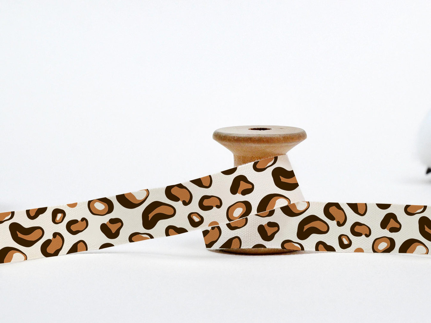 Leopard Print Cotton Ribbon - 5/8” (15 mm), 10 yards (9 m) Bold Animal Print Tape for Fashion Packaging, Gift Wrapping, Party Favors