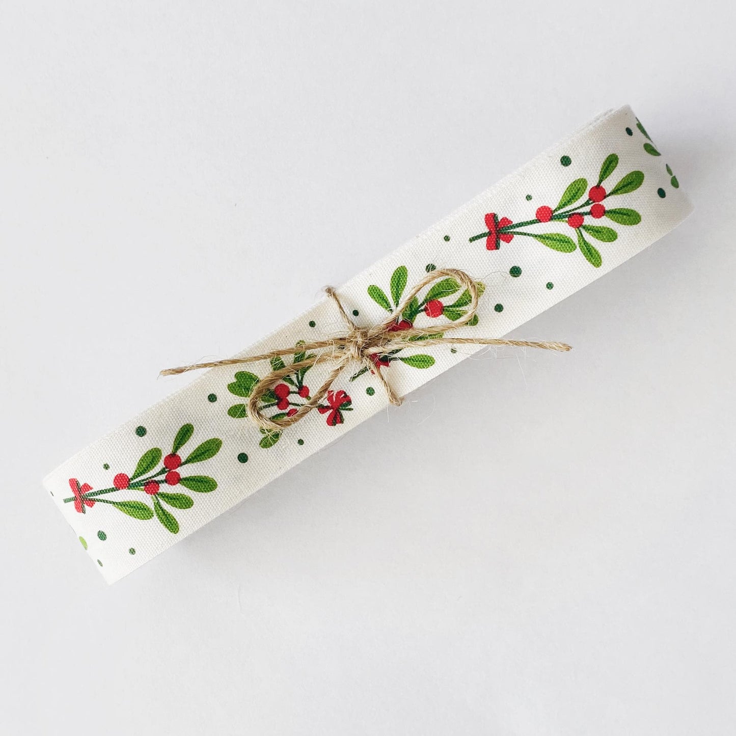 Holly & Berry Leaves Ribbon – 1" (25 mm) Cotton Christmas Tape, 10 Yards (9 m) Red Green Holiday Branches, Winter Gift Wrap, New Year Decor